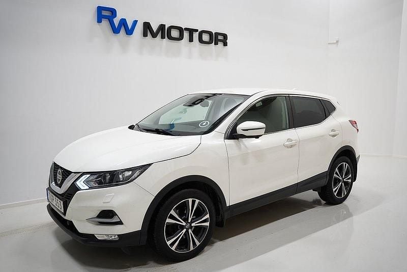 Vit Begagnad 2018 Nissan Qashqai 360º SUV | 139 800 kr (Marknadspris) - Bild 1/4