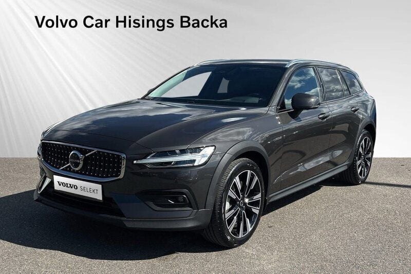 Grå Begagnad 2024 Volvo V60 CC Plus Kombi | 454 900 kr (Bra pris) - Bild 1/2