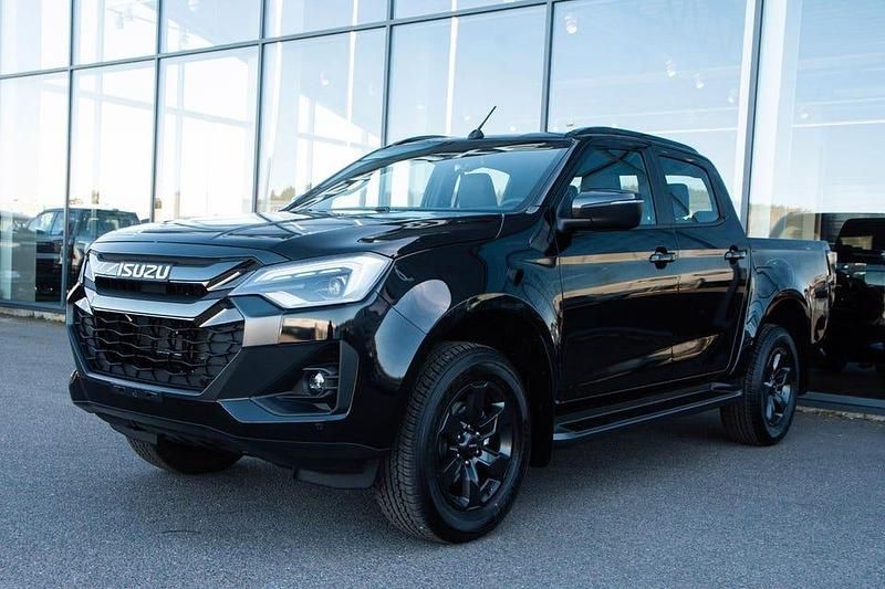 Svart Begagnad 2024 Isuzu D-Max Pickup | 611 125 kr (Superpris) - Bild 1/4