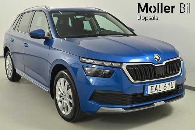 Race blue metallic Begagnad 2023 Skoda Kamiq Adventure SUV | 229 900 kr (Marknadspris) - Bild 1/4