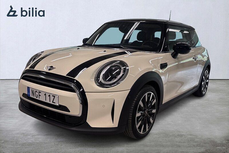 Vit (pepper white) Begagnad 2022 Mini Cooper Halvkombi | 214 900 kr (Lite dyr) - Bild 1/3