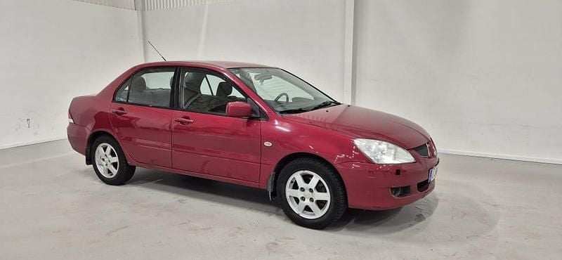 Begagnad 2004 Mitsubishi Lancer Sedan | 18 000 kr (Bra pris) - Bild 1/4
