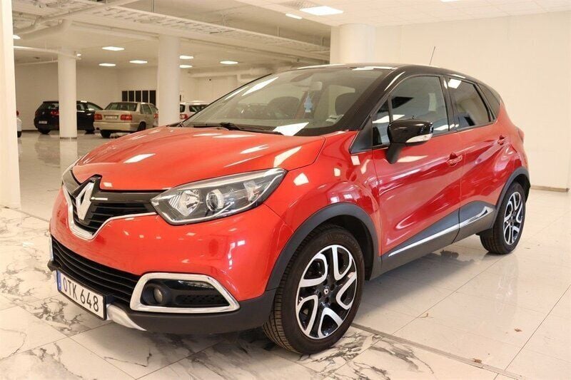 Flerfärgad Begagnad 2015 Renault Captur SUV | 98 000 kr (Marknadspris) - Bild 1/4