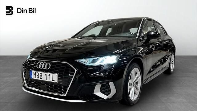 Brilliantsvart Begagnad 2022 Audi A3 Advanced Plus | 229 000 kr (Marknadspris) - Bild 1/4