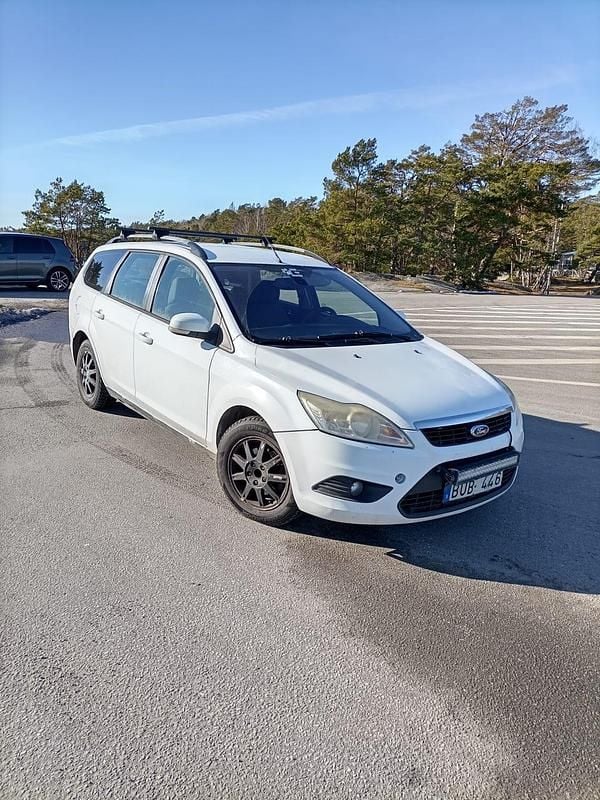 Begagnad Ford Focus 90 HK (66 kW) 2009 Kombi