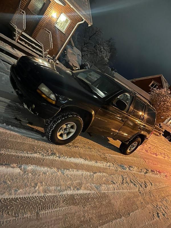 Begagnad 2000 Dodge Durango SUV | 59 999 kr - Bild 1/2