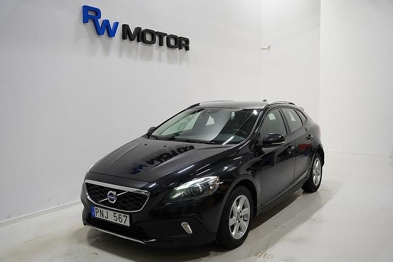 Begagnad Volvo V40 179 HK (131 kW) 2013 Svart Halvkombi