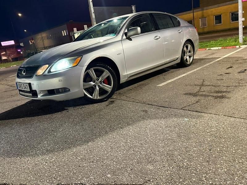 Begagnad 2007 Lexus GS450H Sedan | 94 900 kr - Bild 1/4