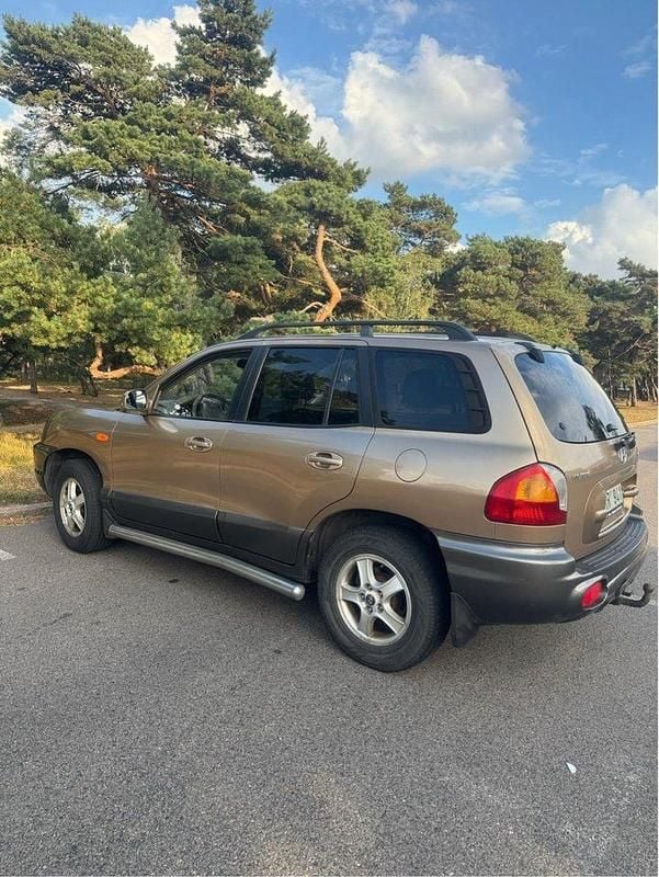 Brun Begagnad 2004 Hyundai Santa Fe SUV | 18 000 kr (Bra pris) - Bild 1/4