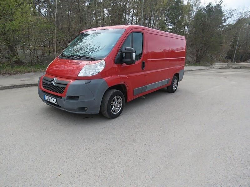 Röd Begagnad 2011 Citroën Jumper Minibuss | 59 000 kr (Marknadspris) - Bild 1/4