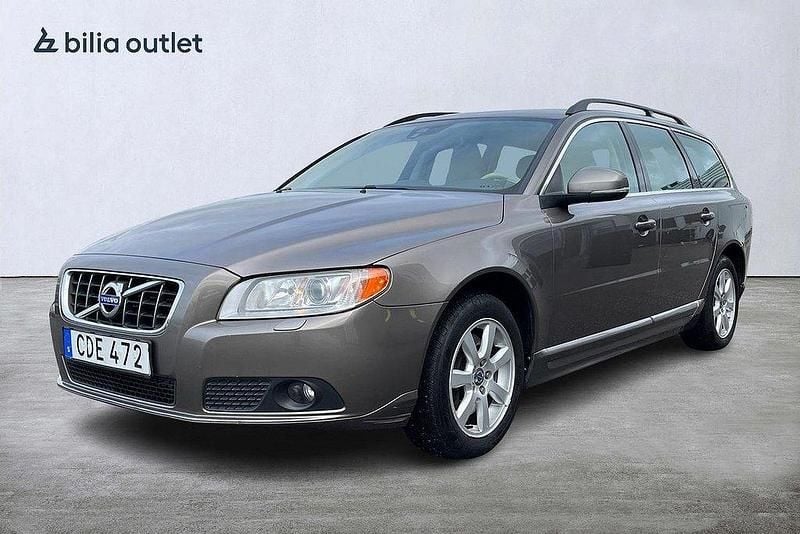 Grå Begagnad 2012 Volvo V70 Momentum Kombi | 65 000 kr (Superpris) - Bild 1/3