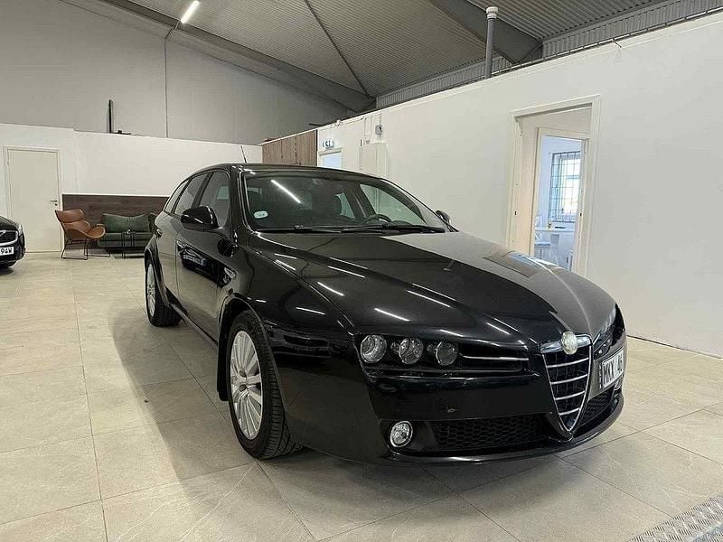 Svart Begagnad 2007 Alfa Romeo 159 Kombi | 59 900 kr (Dyr) - Bild 1/4