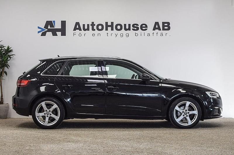 Begagnad Audi A3 Proline 110 HK (80 kW) 2017 Svart