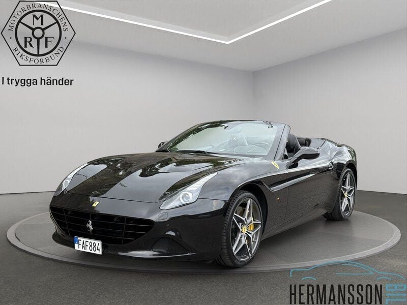 Svart Begagnad 2015 Ferrari California Cab | 1 390 000 kr - Bild 1/3