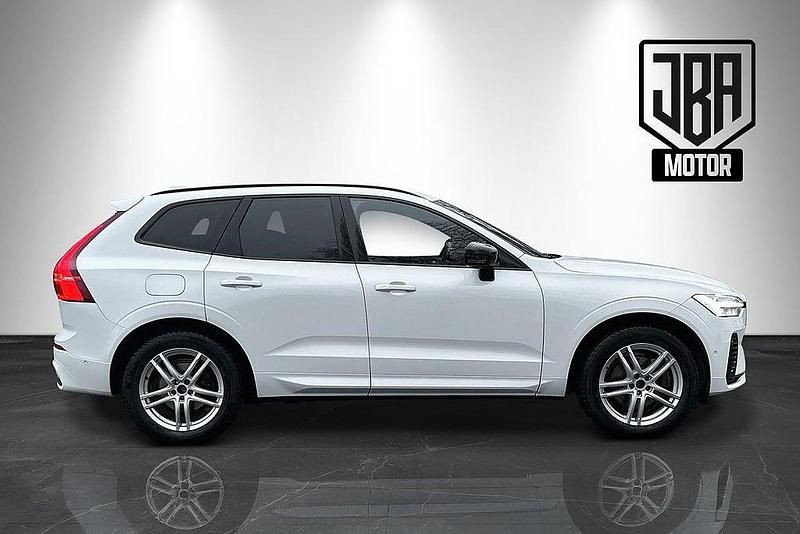 Begagnad Volvo XC60 R-Design 253 HK (186 kW) 2021 Vit SUV