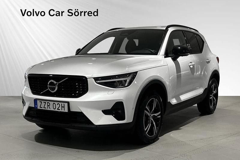 Begagnad Volvo XC40 Plus 163 HK (119 kW) 2024 Vit SUV
