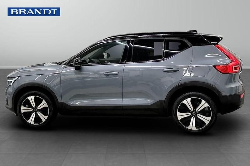Begagnad Volvo XC40 Core 175 kW (238 HK) 2023 Grå SUV