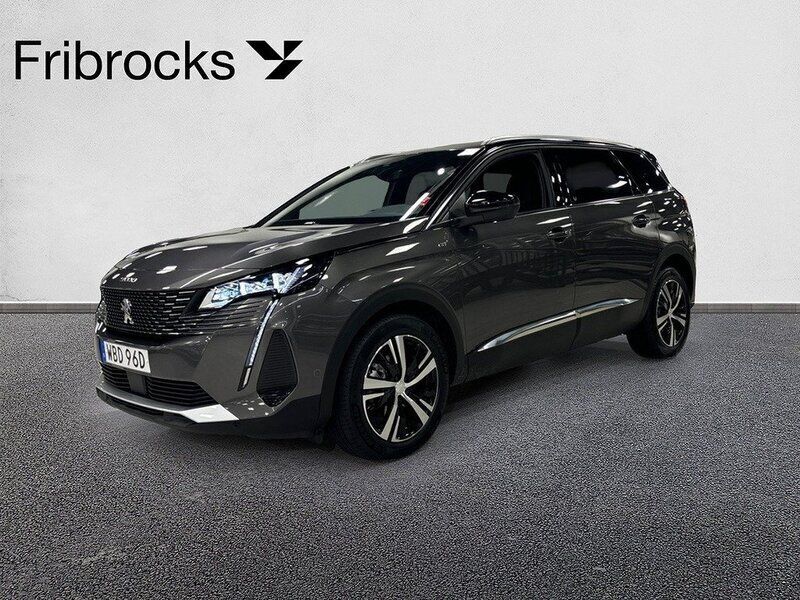 Grå Begagnad 2023 Peugeot 5008 GTi Minibuss | 319 900 kr (Marknadspris) - Bild 1/4