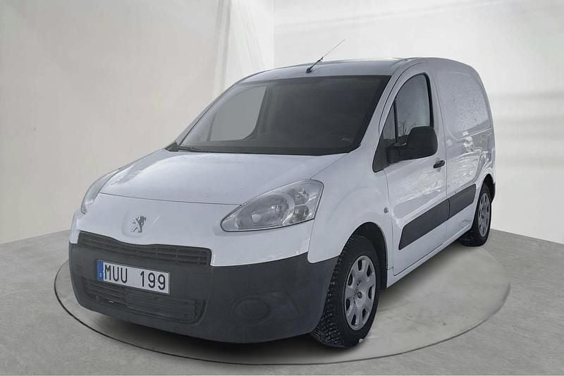 Begagnad Peugeot Partner 90 HK (66 kW) 2013 Vit