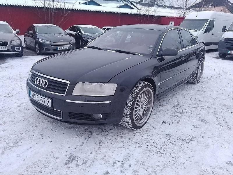 Svart Begagnad 2004 Audi A8 Sedan | 59 900 kr - Bild 1/4
