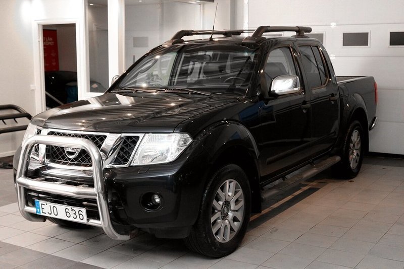 Såld Nissan Navara Double Cab 3,0 ., begagnad 2012, 15 000