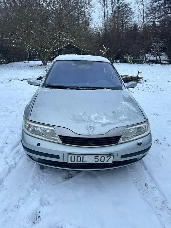 Begagnad 2003 Renault Laguna II | 10 000 kr - Bild 1/4