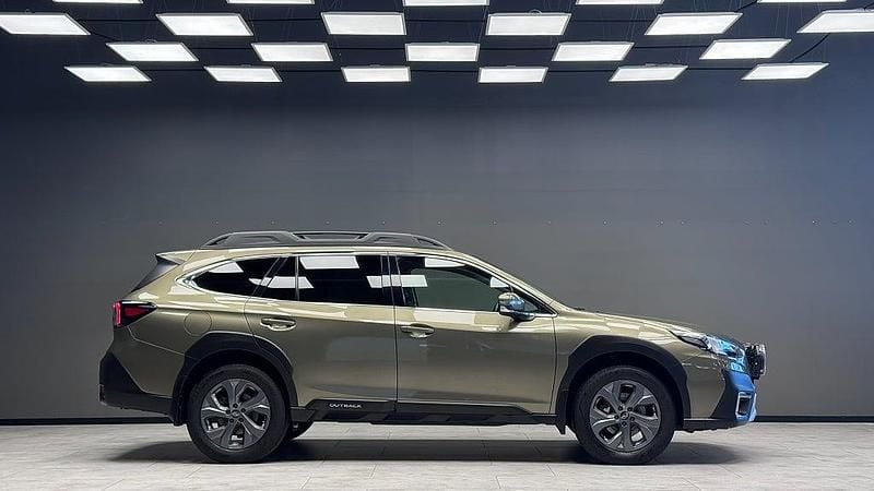 Begagnad Subaru Outback 169 HK (124 kW) 2022 Grön Kombi