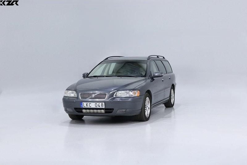 Grå Begagnad 2007 Volvo V70 Standard Kombi | 44 900 kr (Marknadspris) - Bild 1/4