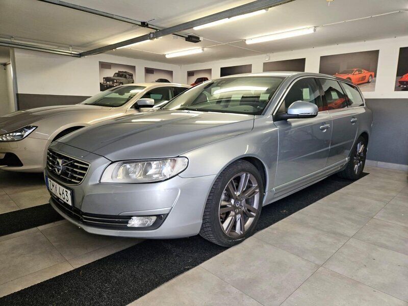 Begagnad 2015 Volvo V70 Momentum Kombi | 104 000 kr - Bild 1/4