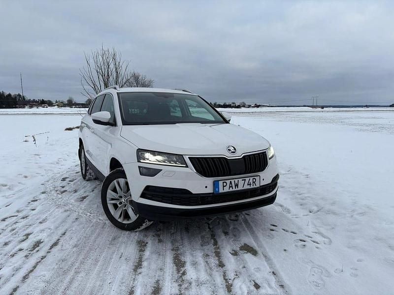 Begagnad Skoda Karoq Business Line 150 HK (110 kW) 2018 Vit SUV