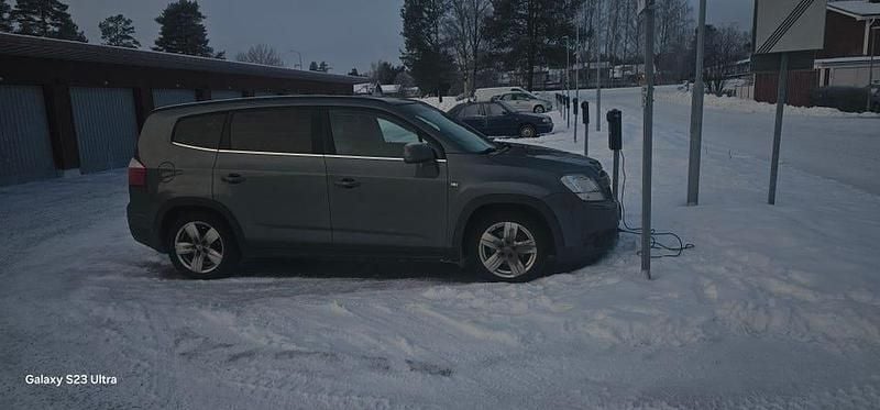 Begagnad 2011 Chevrolet Orlando Minibuss | 65 000 kr - Bild 1/4