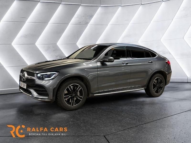 Grå Begagnad 2020 Mercedes 200 AMG line Sportkupé | 469 000 kr - Bild 1/3