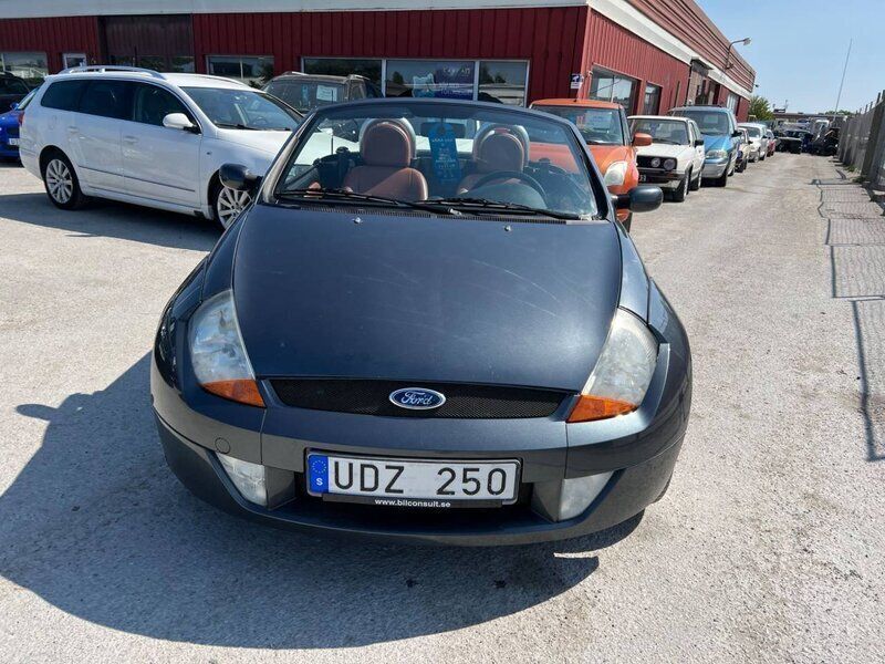 Begagnad Ford StreetKa 96 HK (70 kW) 2003 Grå (magnum grey metallic) Cab