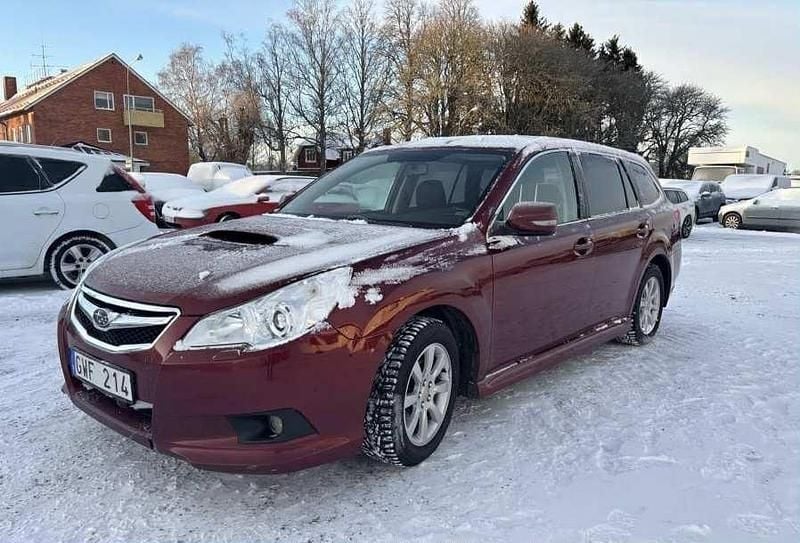 Röd Begagnad 2010 Subaru Legacy Kombi | 19 500 kr (Bra pris) - Bild 1/4