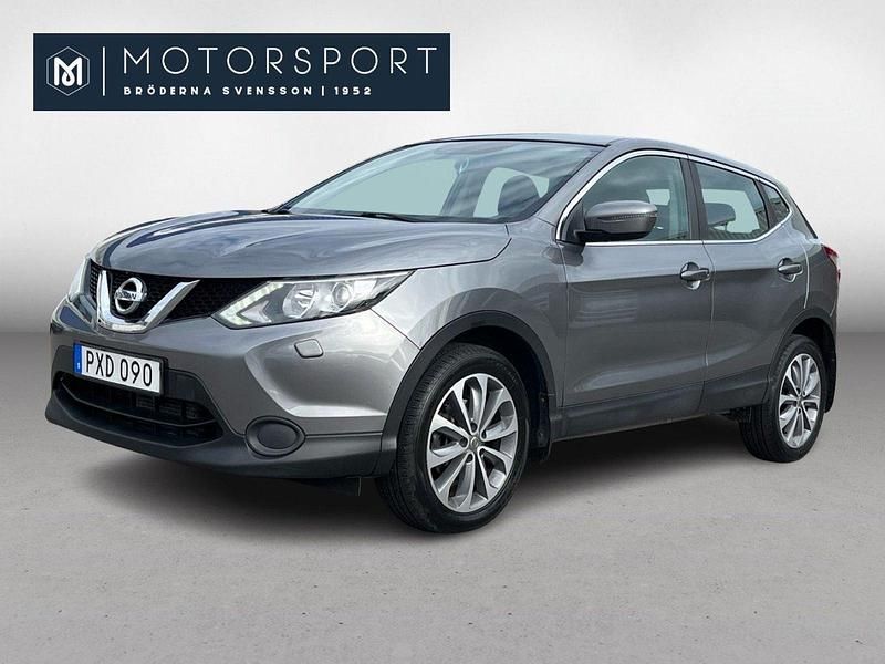 Grå Begagnad 2015 Nissan Qashqai SUV | 139 900 kr (Marknadspris) - Bild 1/3