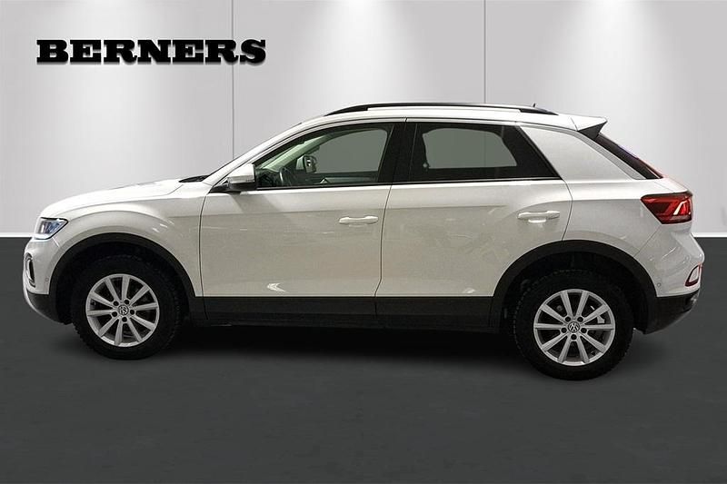 Begagnad VW T-Roc Life 112 HK (82 kW) 2022 Vit SUV