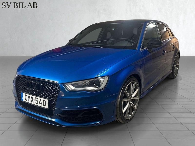 Blå Begagnad 2015 Audi S3 Comfort Halvkombi | 234 900 kr (Marknadspris) - Bild 1/4