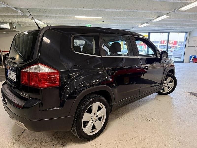 Begagnad Chevrolet Orlando 141 HK (103 kW) 2011 Carbon flash metallic Minibuss