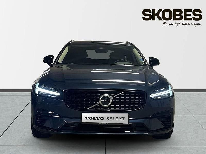 Begagnad Volvo V90 Plus 355 HK (261 kW) 2023 Blå Kombi