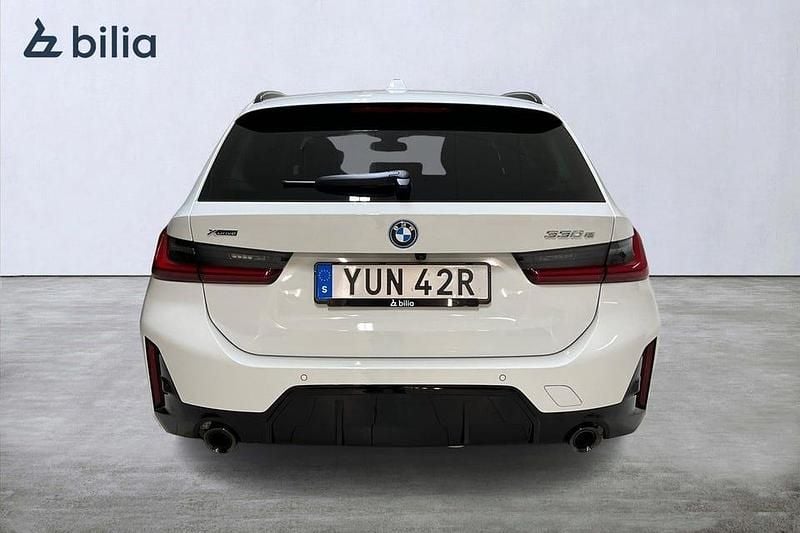 Begagnad BMW 330 M Sport 292 HK (214 kW) 2025 Vit Kombi