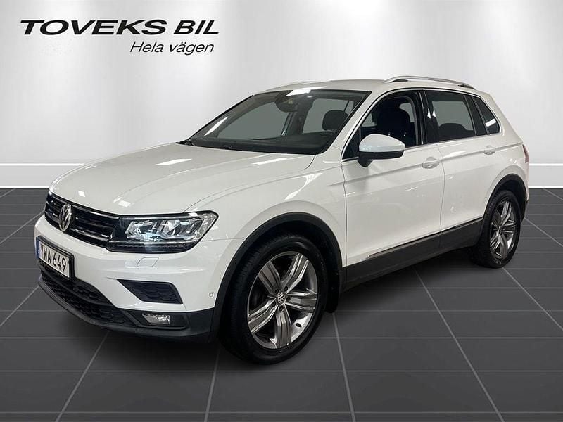 Vit Begagnad 2019 VW Tiguan Comfortline SUV | 279 900 kr (Bra pris) - Bild 1/4