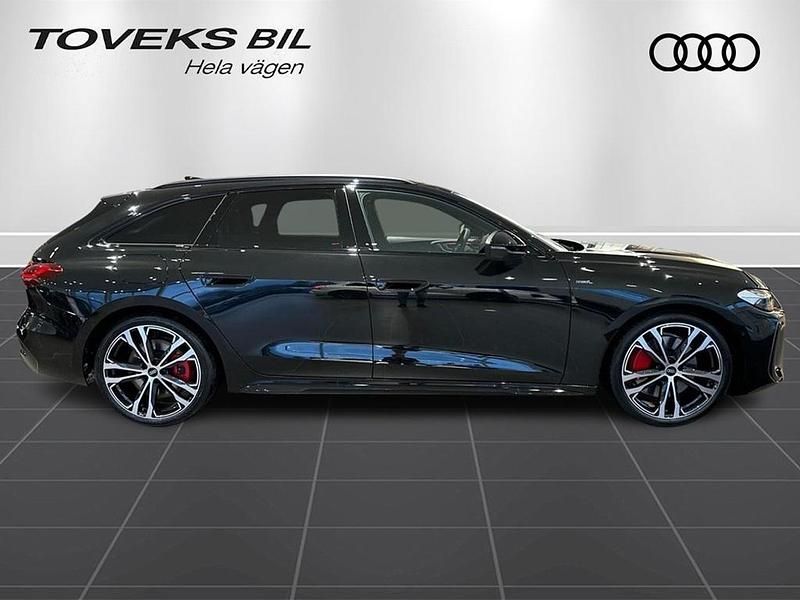 Ny Audi A5 Premium 2025 Svart Kombi