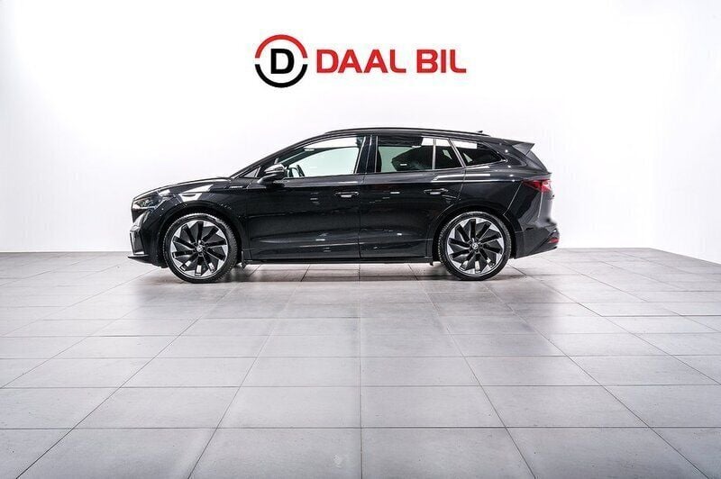 Svart Begagnad 2022 Skoda Enyaq iV SportLine SUV | 379 700 kr (Bra pris) - Bild 1/4