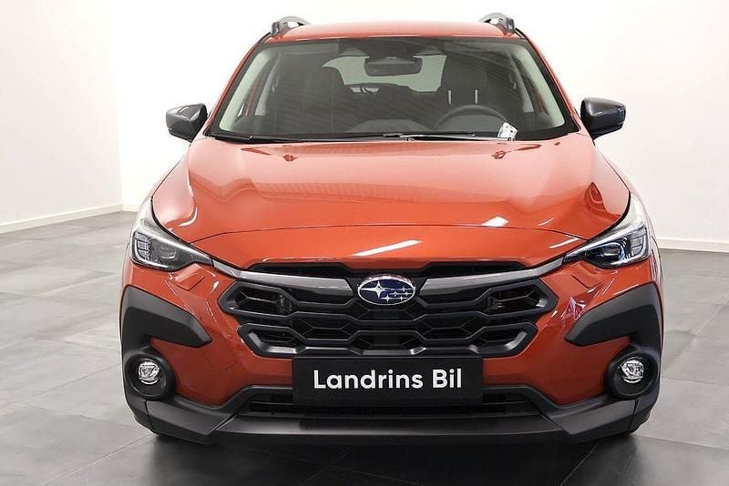Begagnad Subaru Crosstrek 150 HK (110 kW) 2024 Orange SUV