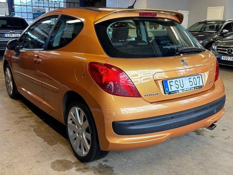 Begagnad Peugeot 207 GT 150 HK (110 kW) 2008 Tegelbronzemet