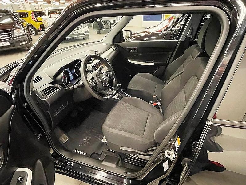 Begagnad Suzuki Swift 2024 Svart
