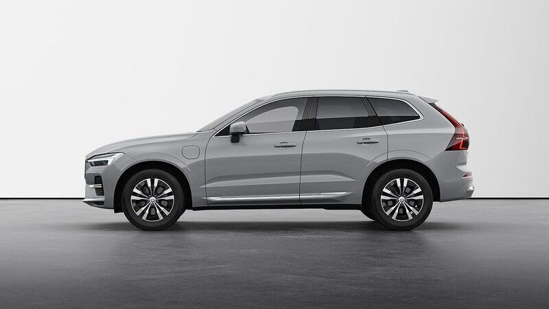 Grå Ny 2024 Volvo XC60 Core SUV | 669 900 kr - Bild 1/3