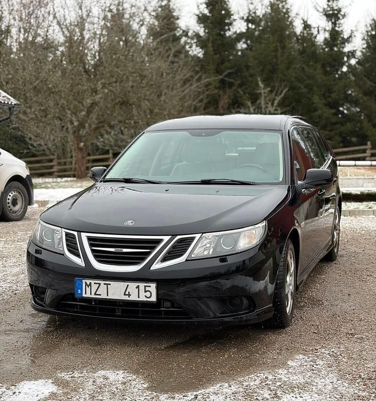 Begagnad 2010 Saab 9-3 Kombi | 34 000 kr (Marknadspris) - Bild 1/3