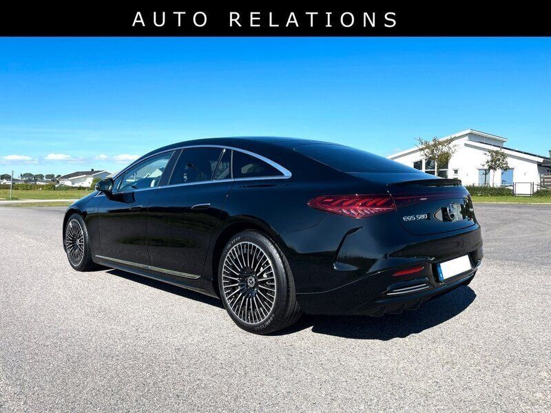 Begagnad Mercedes EQS580 Edition 1 385 kW (524 HK) 2022 Svart metallic Halvkombi