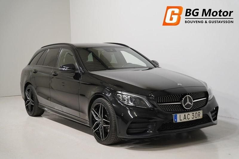 Svart Begagnad 2019 Mercedes C220 AMG line Kombi | 239 800 kr (Marknadspris) - Bild 1/4